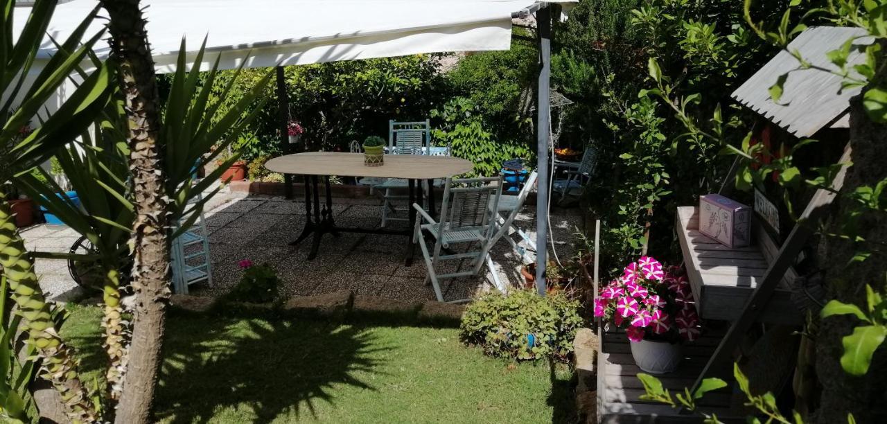 Bed and Breakfast La Porta Sulla Costa San Pantaleo Exterior foto