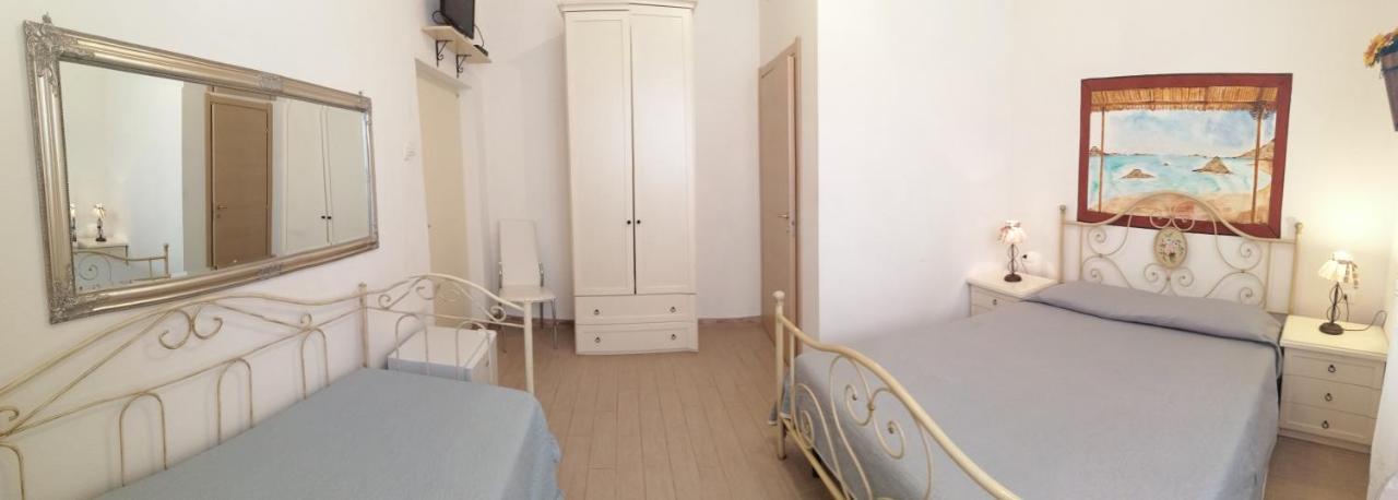 Bed and Breakfast La Porta Sulla Costa San Pantaleo Exterior foto