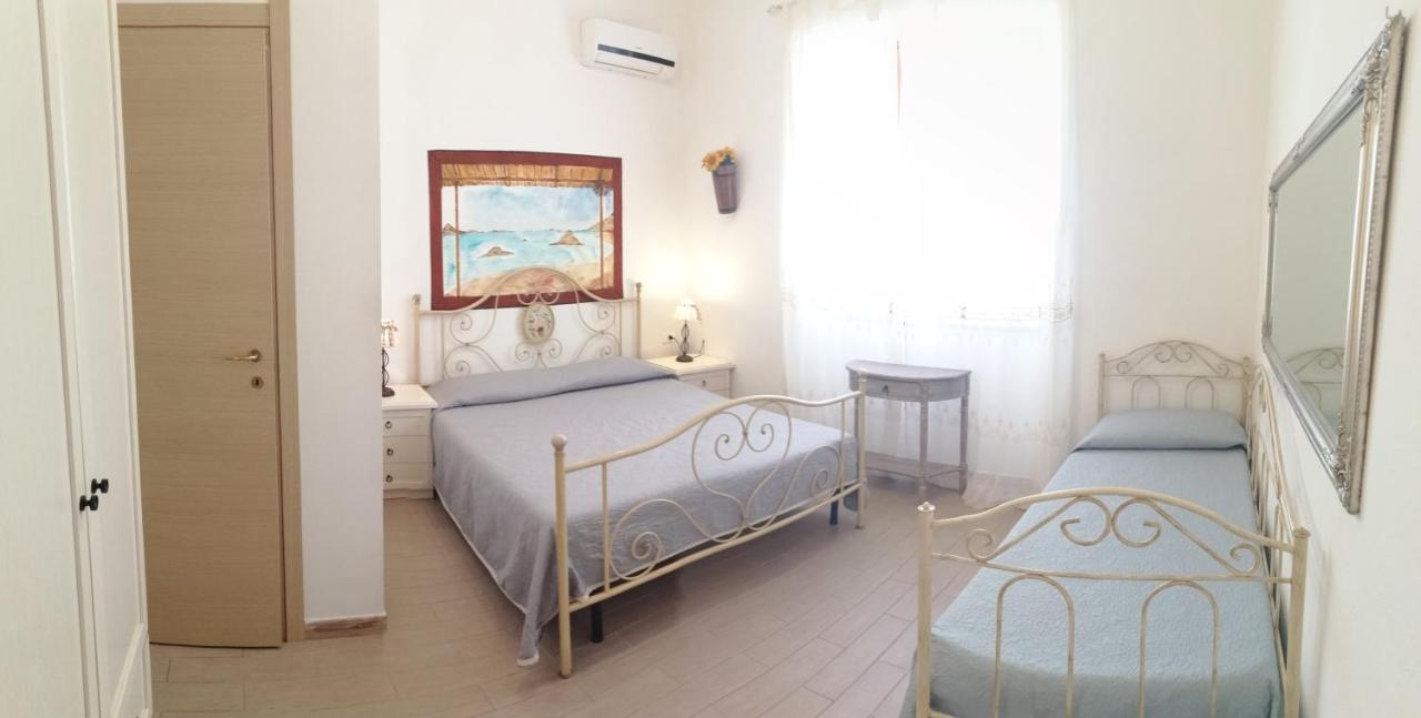 Bed and Breakfast La Porta Sulla Costa San Pantaleo Exterior foto