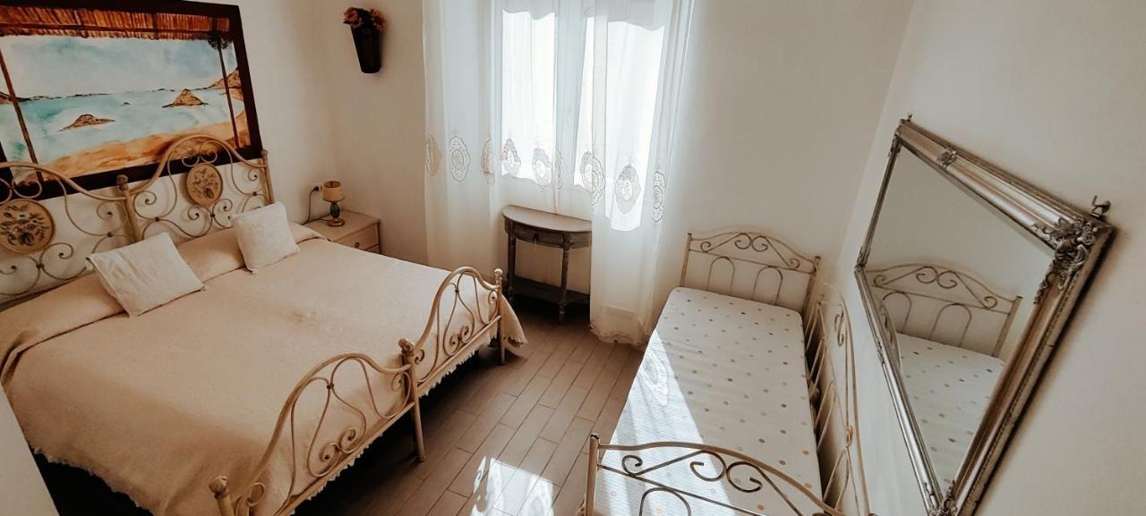 Bed and Breakfast La Porta Sulla Costa San Pantaleo Exterior foto