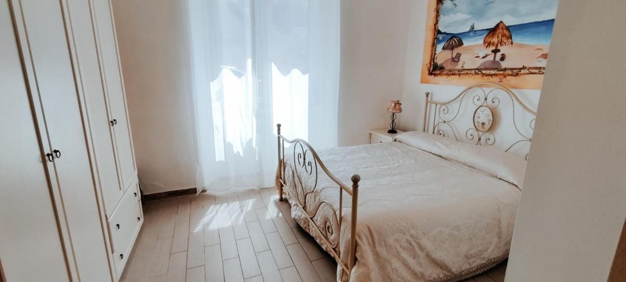 Bed and Breakfast La Porta Sulla Costa San Pantaleo Exterior foto