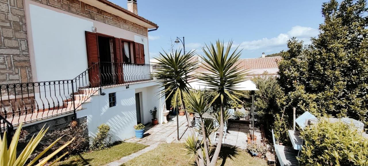 Bed and Breakfast La Porta Sulla Costa San Pantaleo Exterior foto