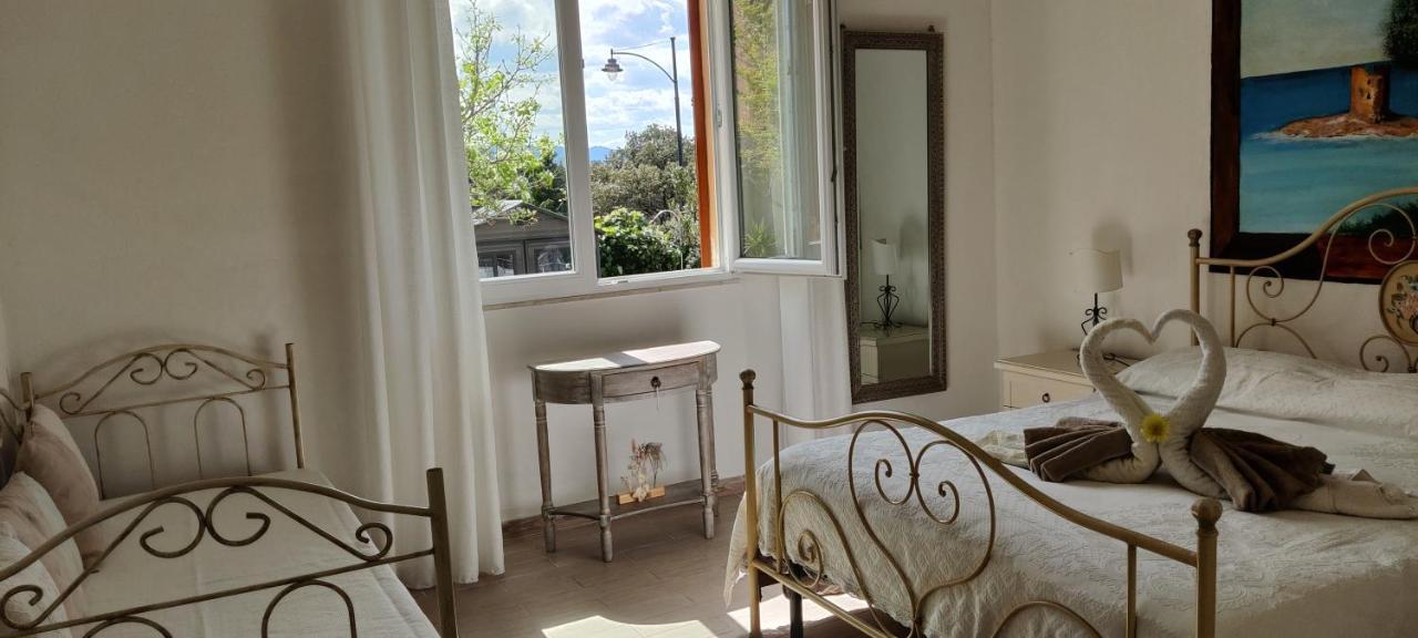 Bed and Breakfast La Porta Sulla Costa San Pantaleo Exterior foto