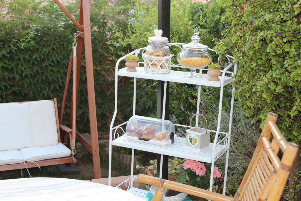 Bed and Breakfast La Porta Sulla Costa San Pantaleo Exterior foto